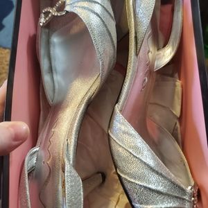 Size 10 M nina shoes